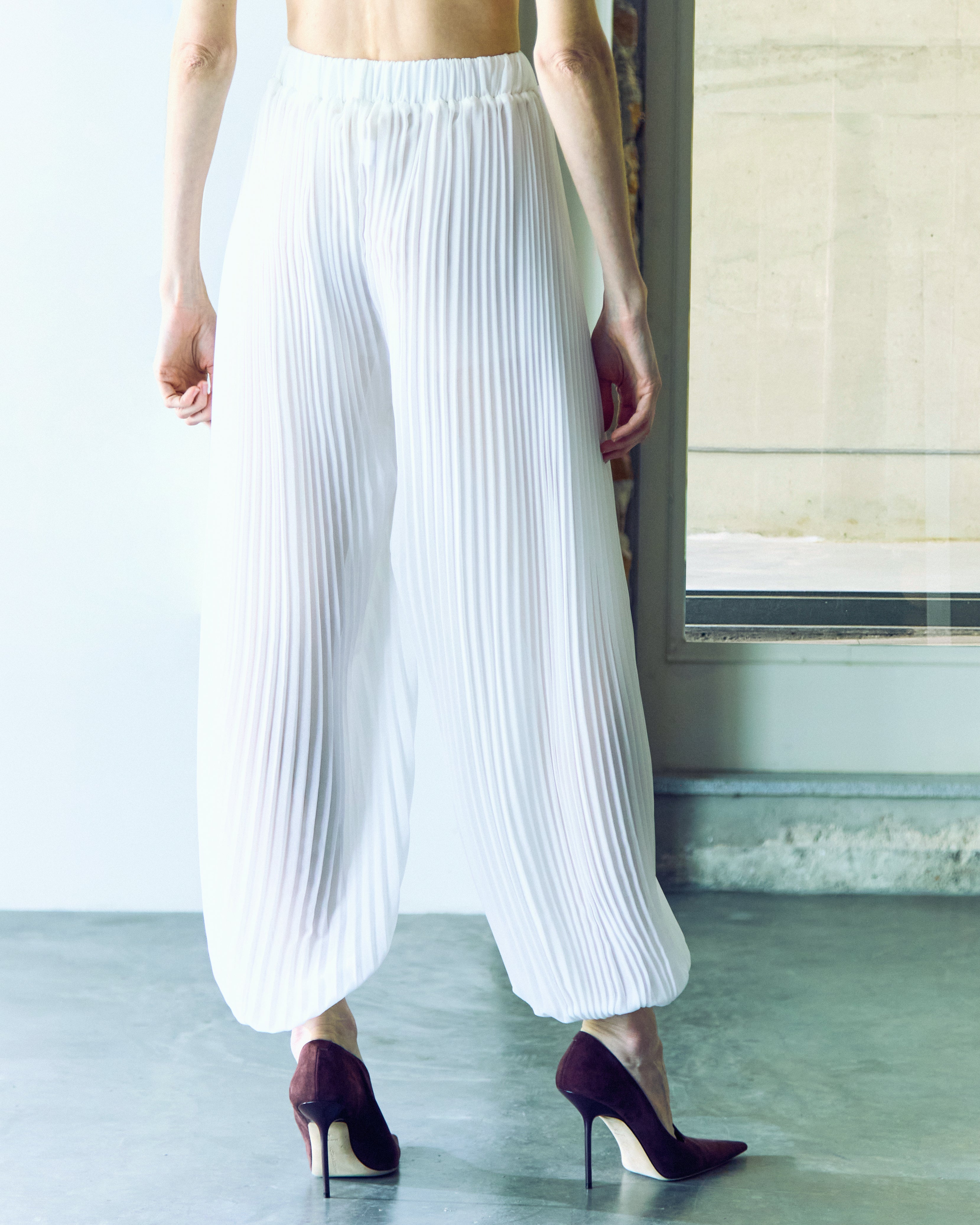 calça pleats