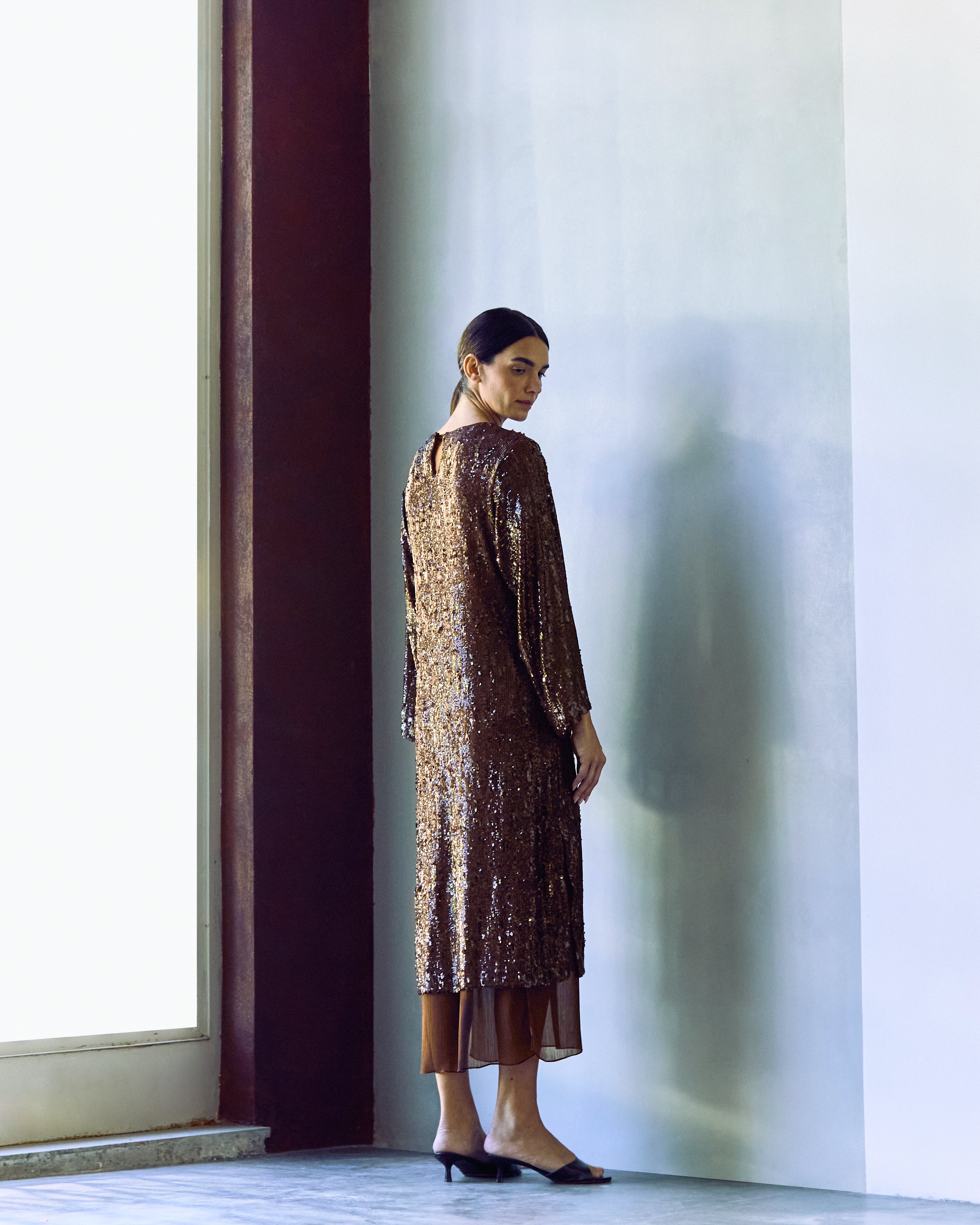vestido paetê chiffon