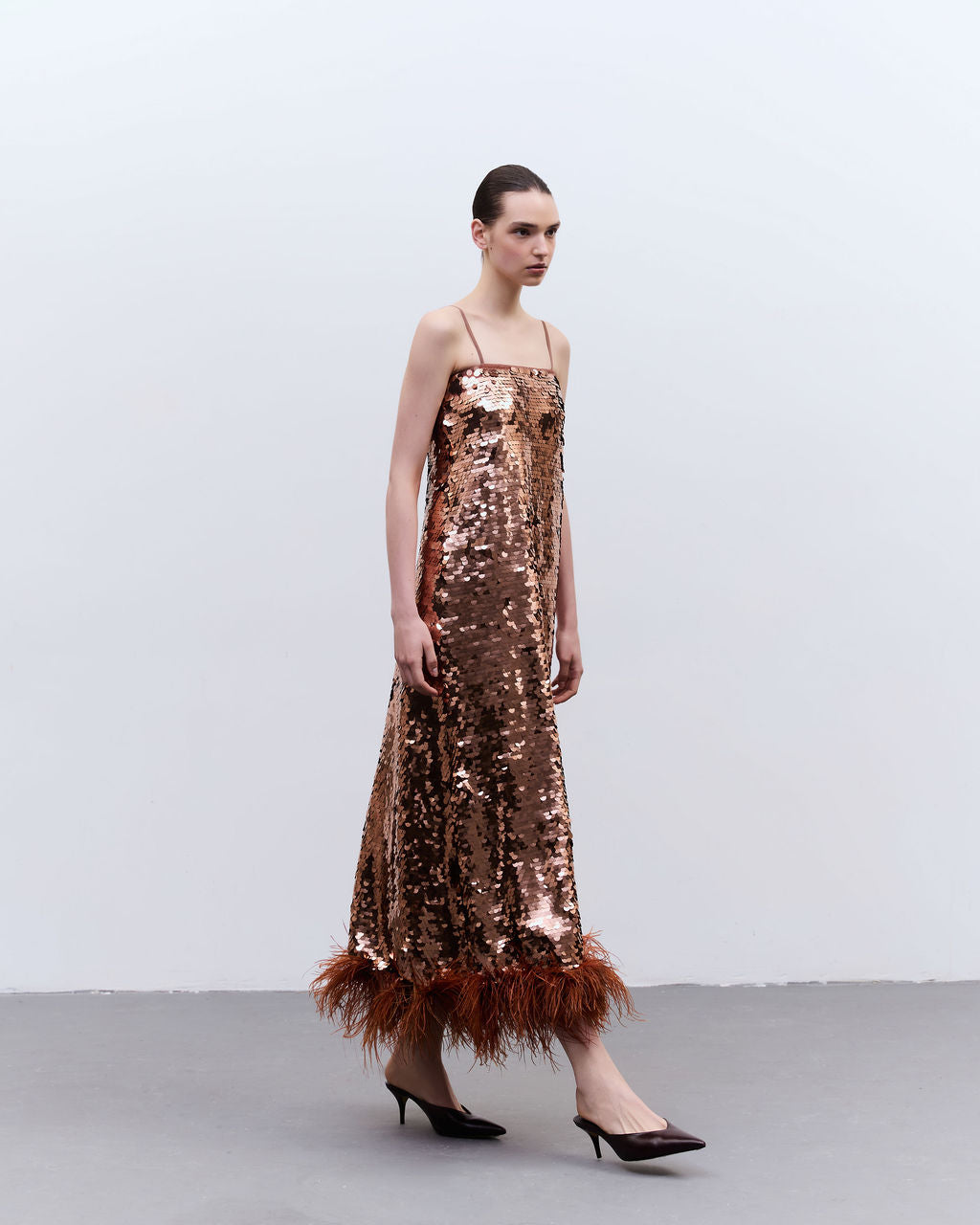 vestido paetê feather