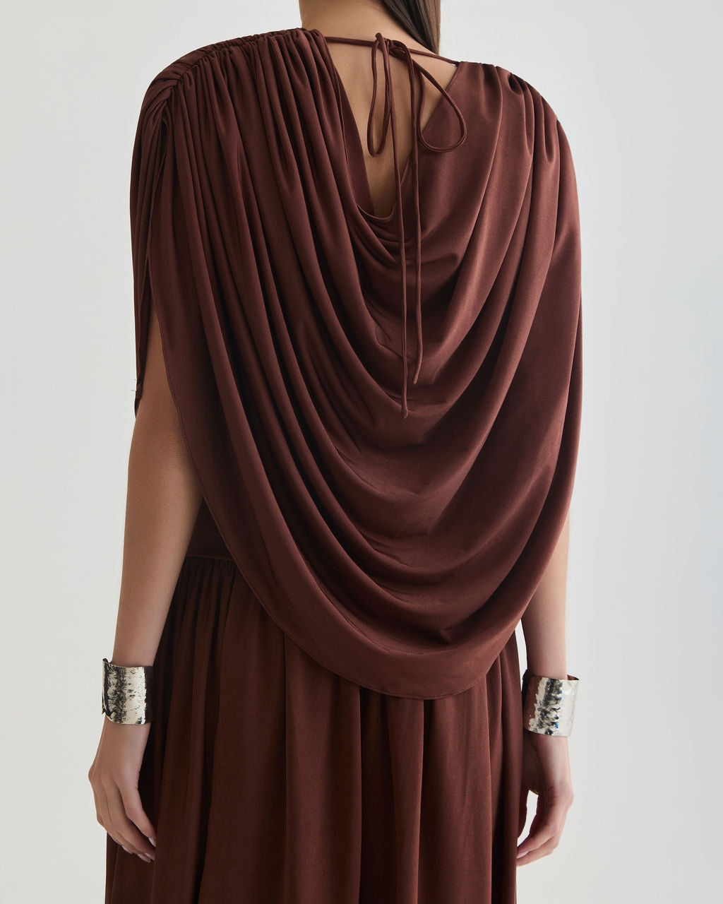 blusa drapped alga marrom