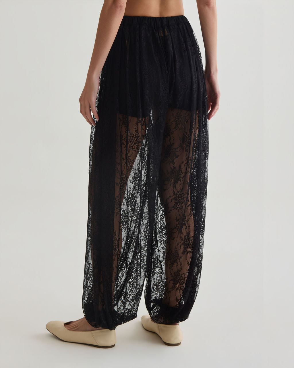 calça aladin lace preto
