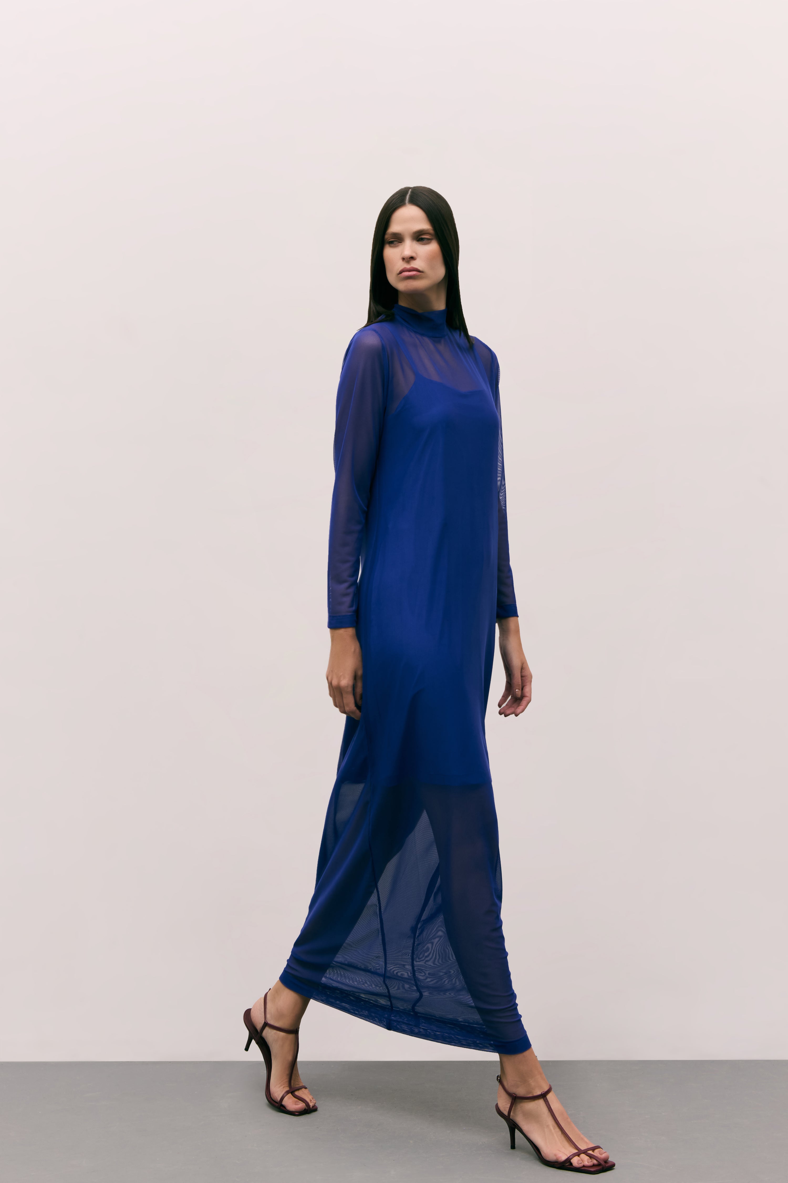 vestido longo invisible