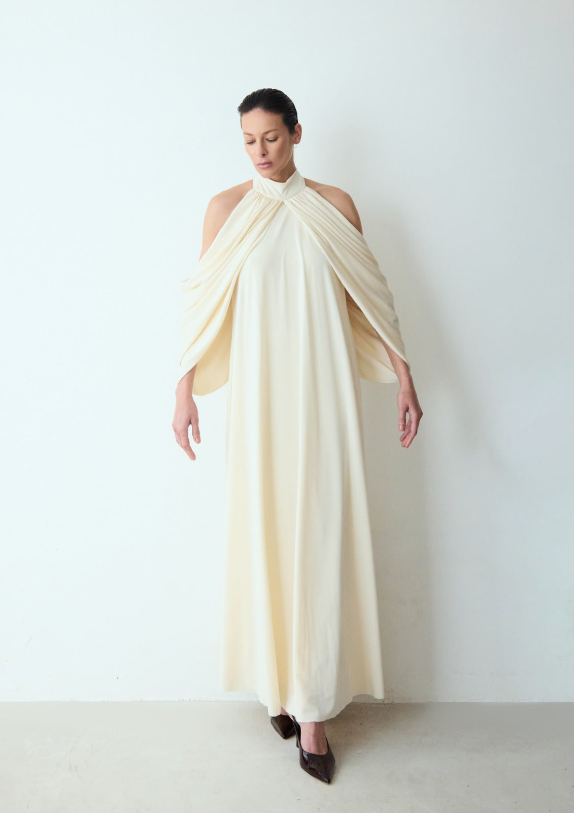 vestido longo drapped off white