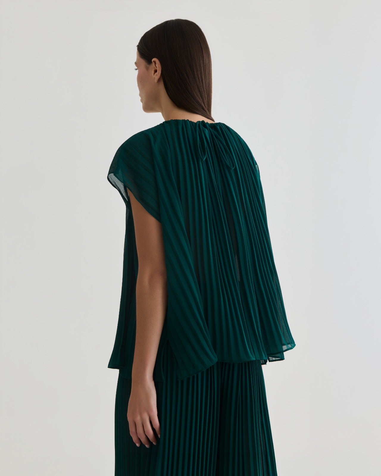 blusa sem mangas pleats verde campo