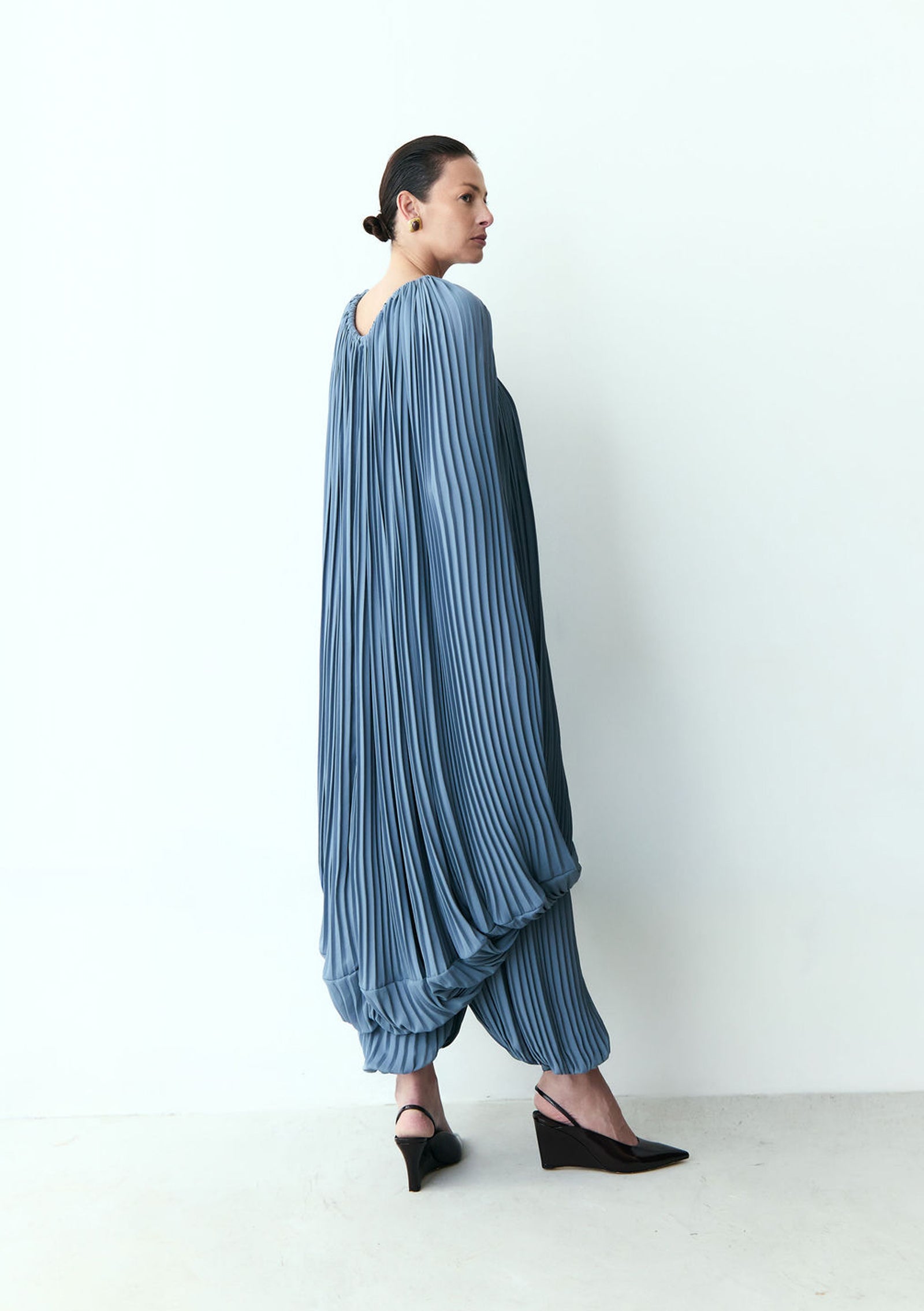 vestido pleats azul