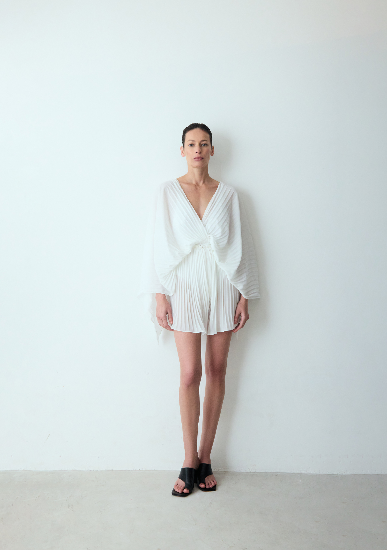 short pleats frevo off white