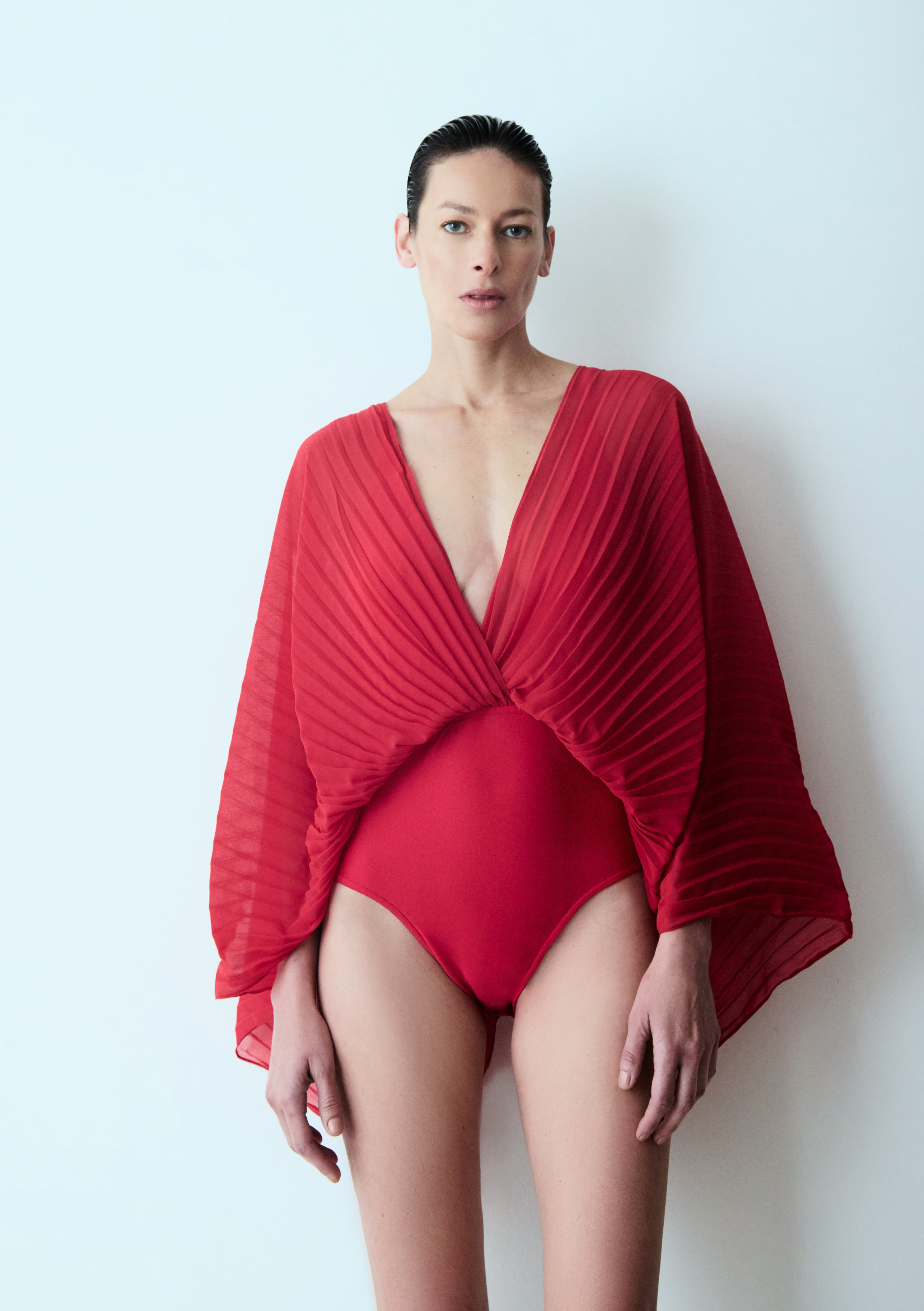 body pleats manga longa