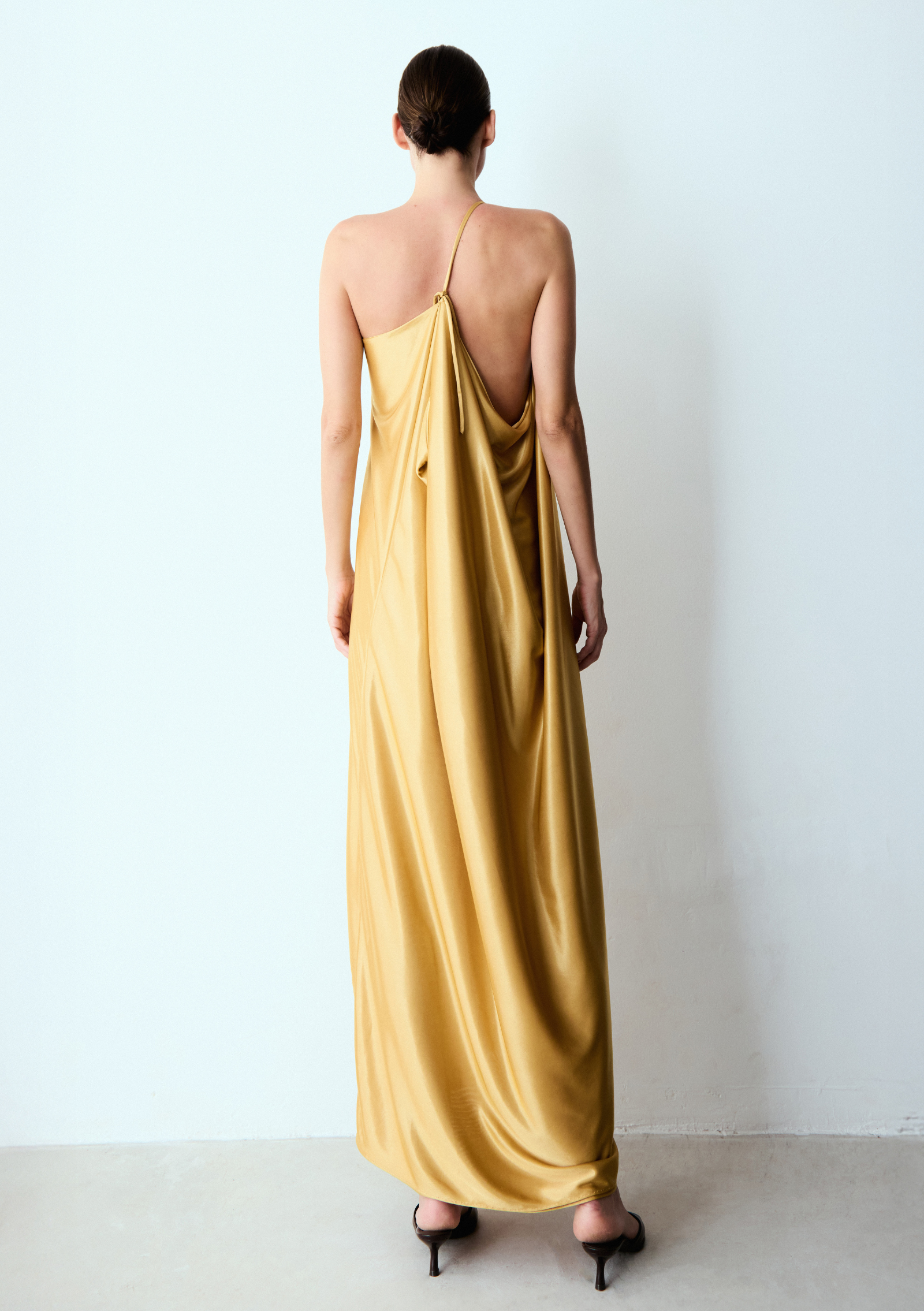 vestido alga dourado