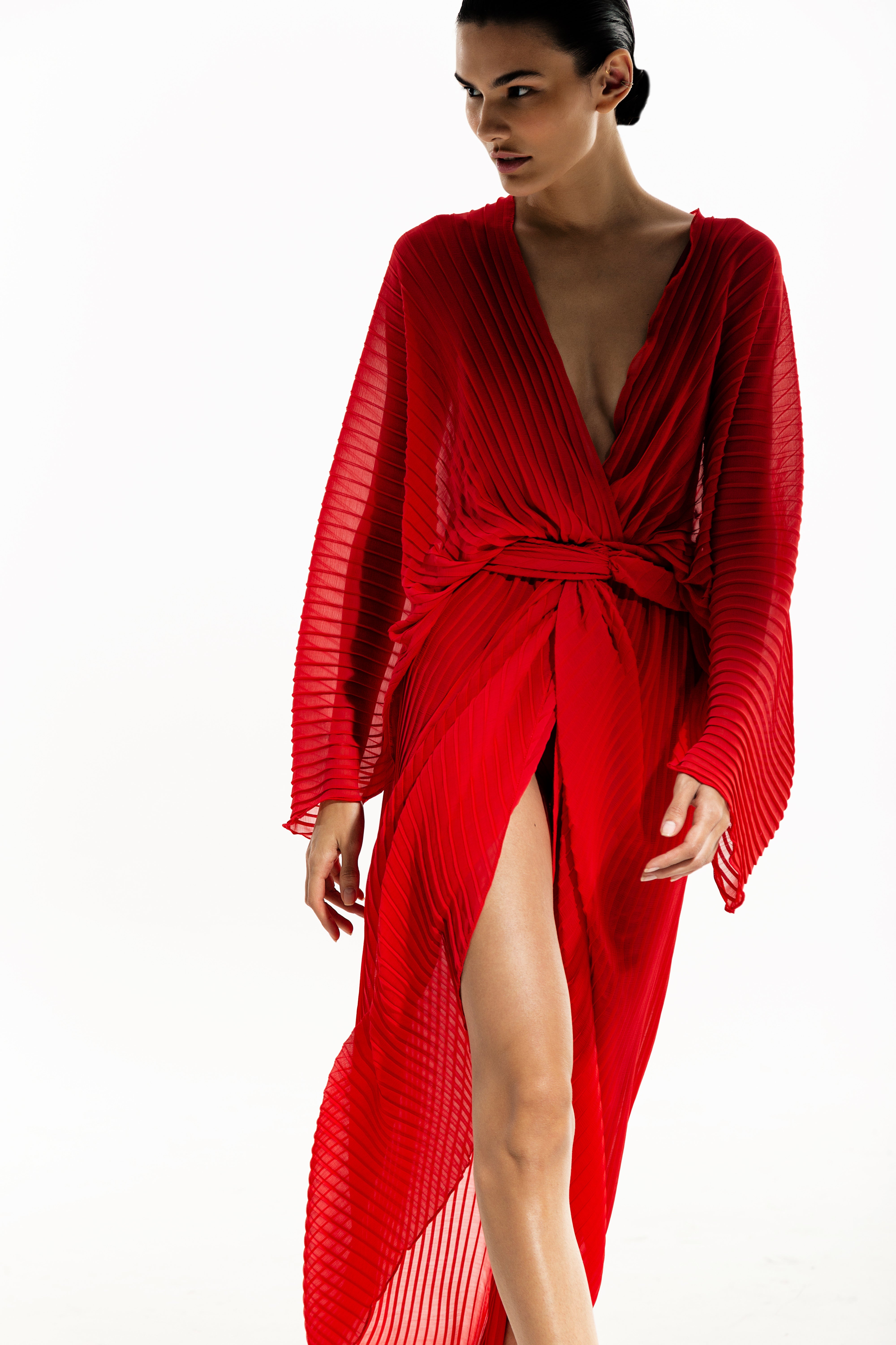 body pleats manga longa