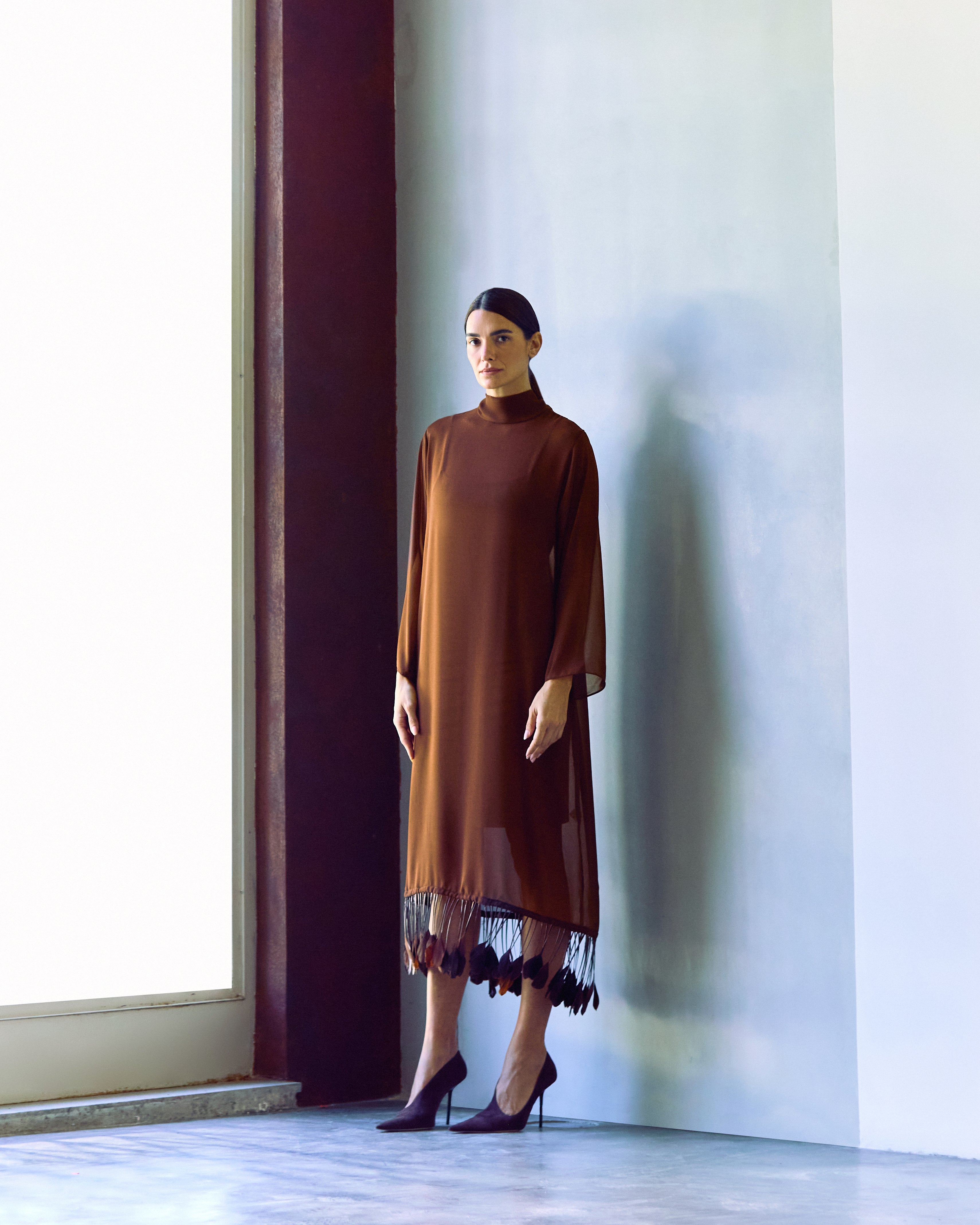 vestido jurema marrom