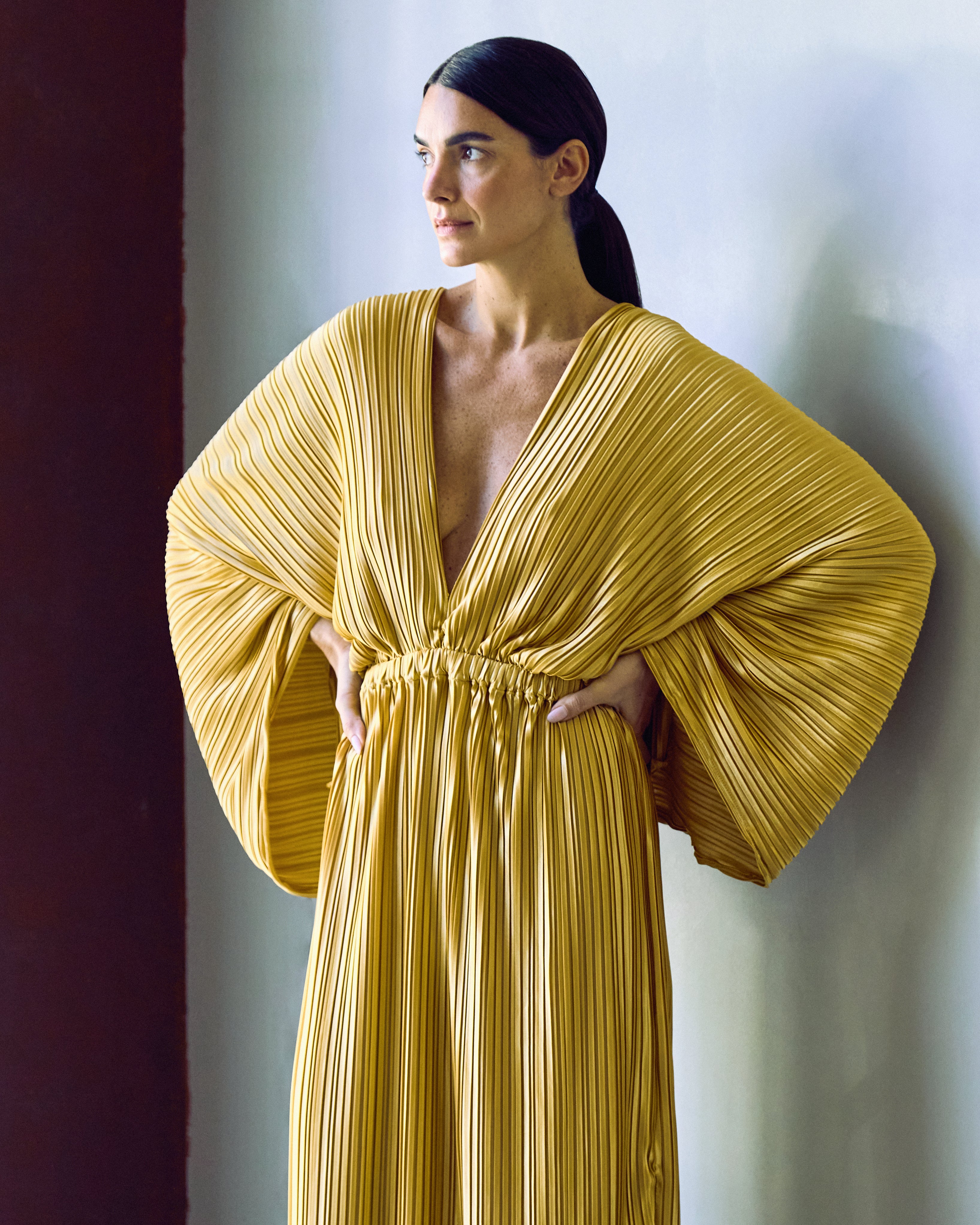vestido plissado mangas new gold