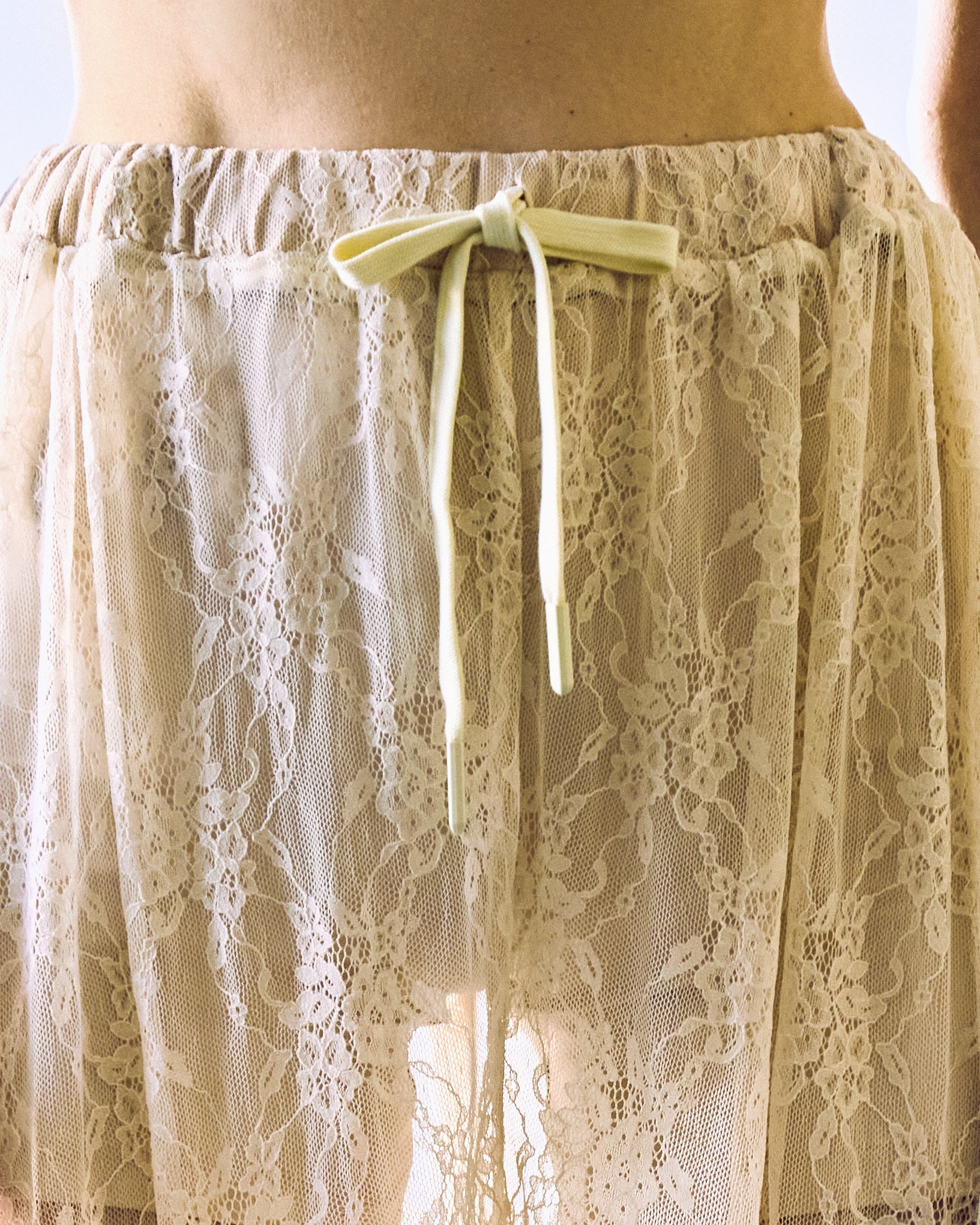 calça aladin lace creme