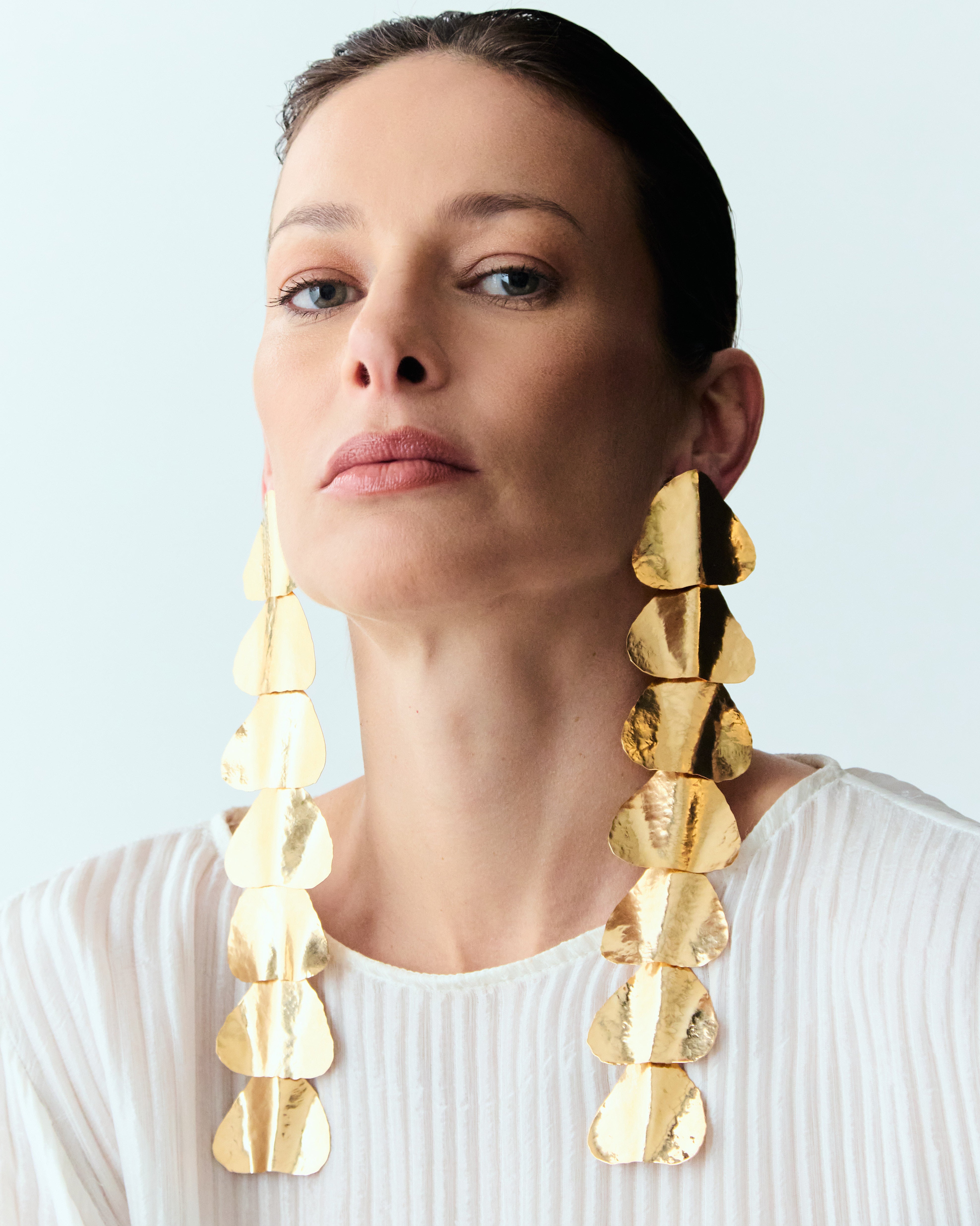 Brinco Escamas Dourado