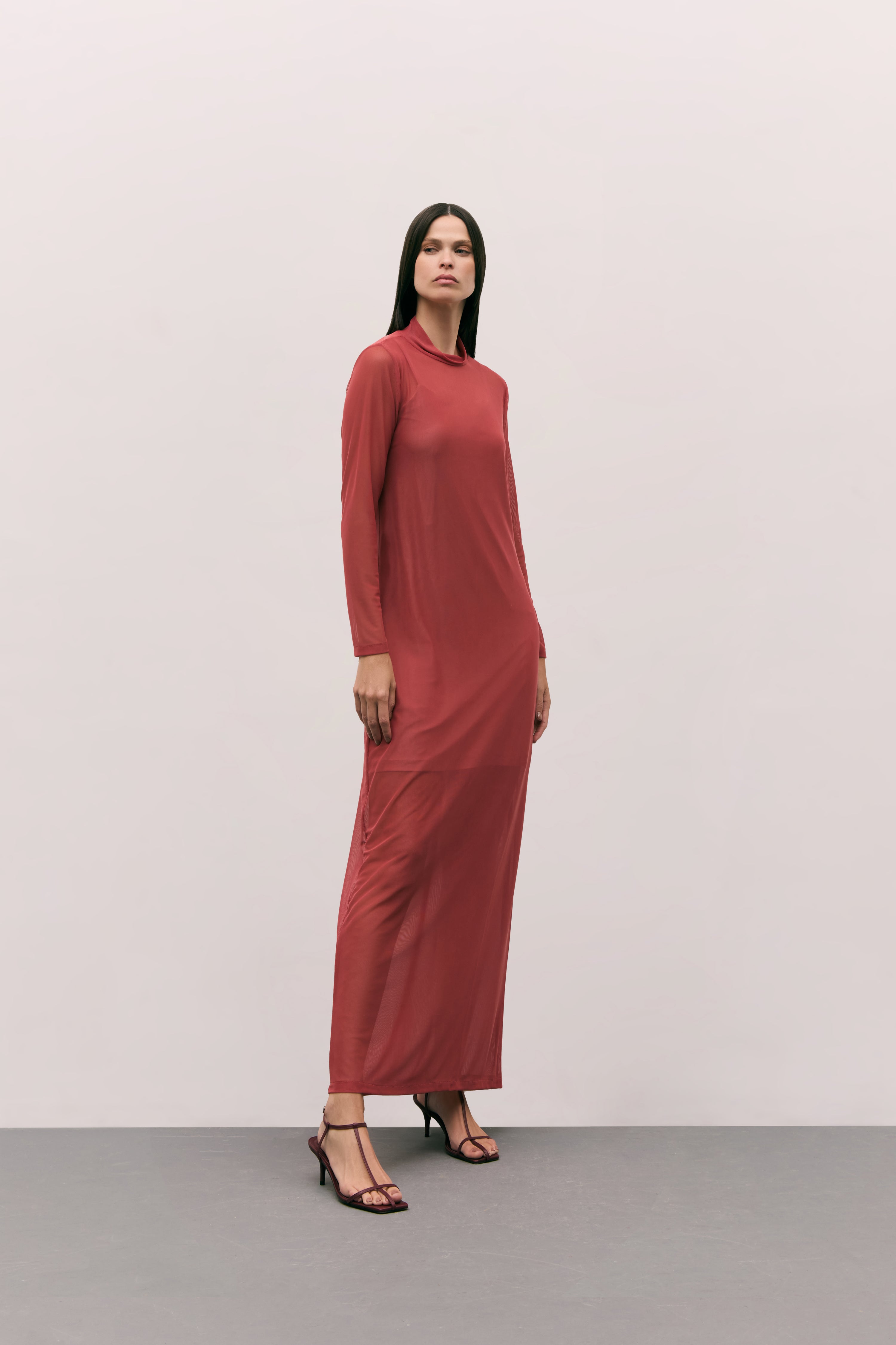 vestido longo invisible