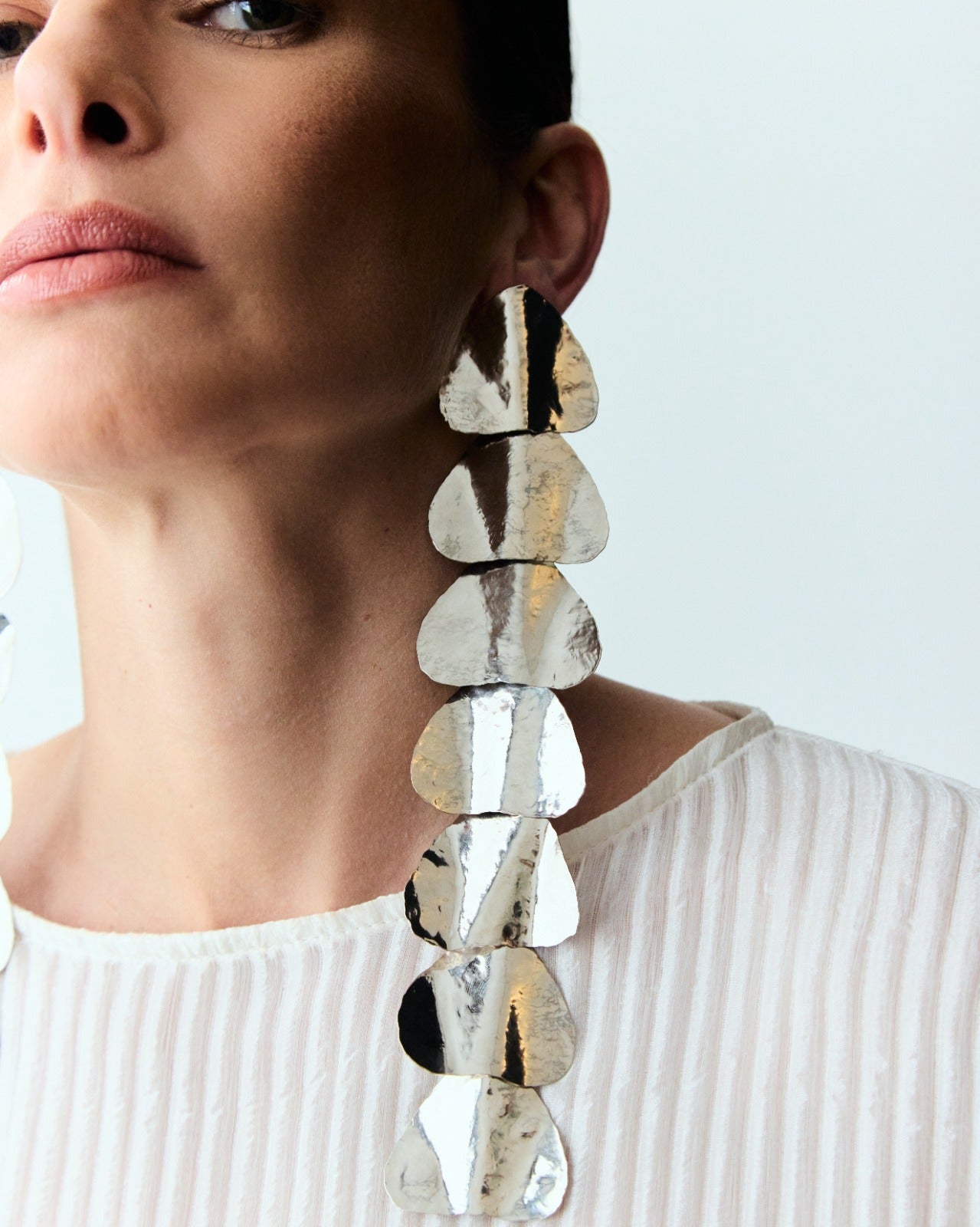 Brinco Escamas Prata