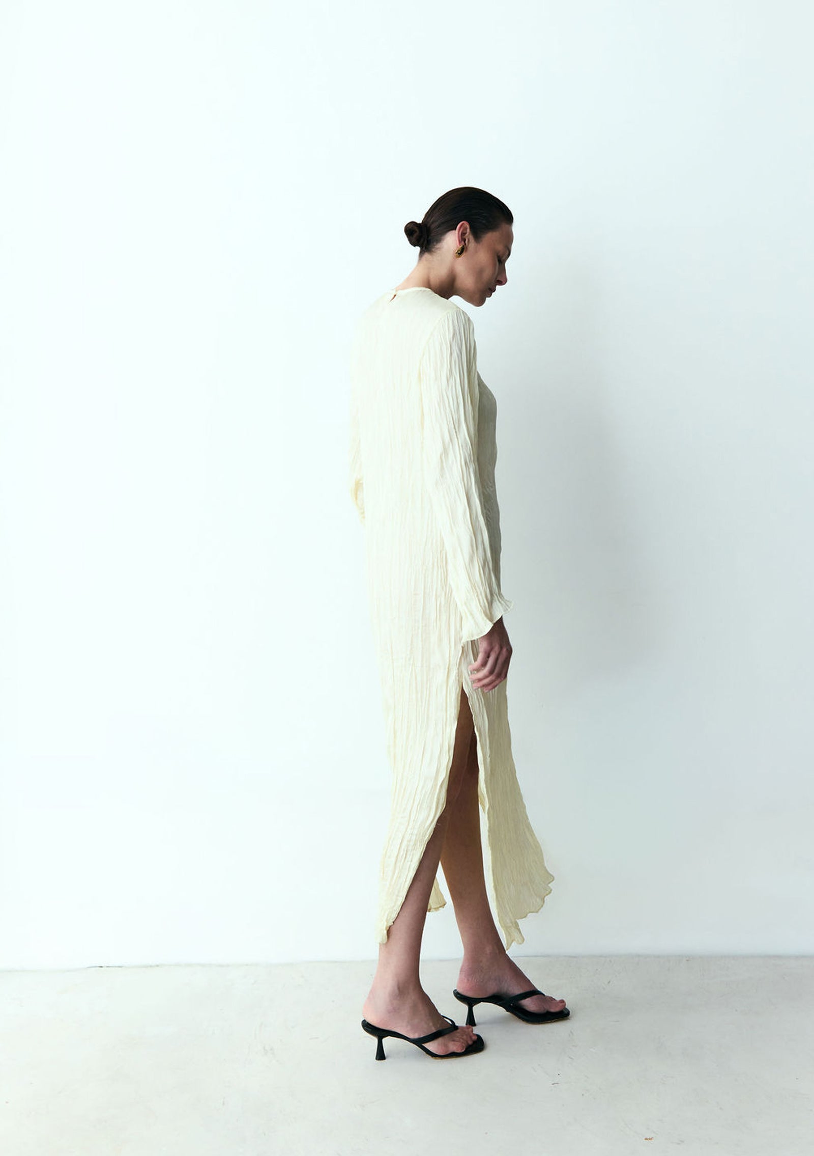 vestido pincel creme