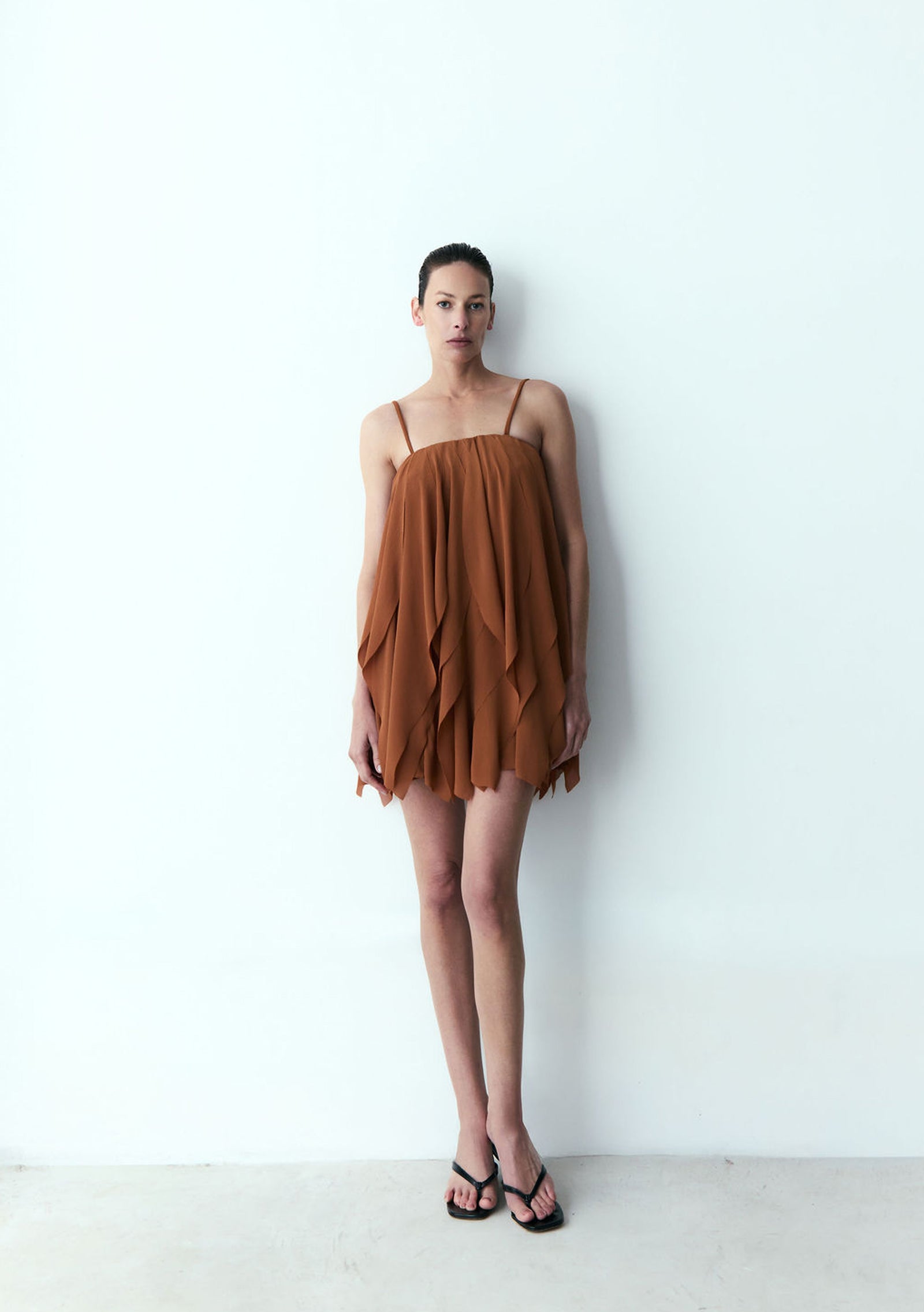 mini vestido pote caramelo