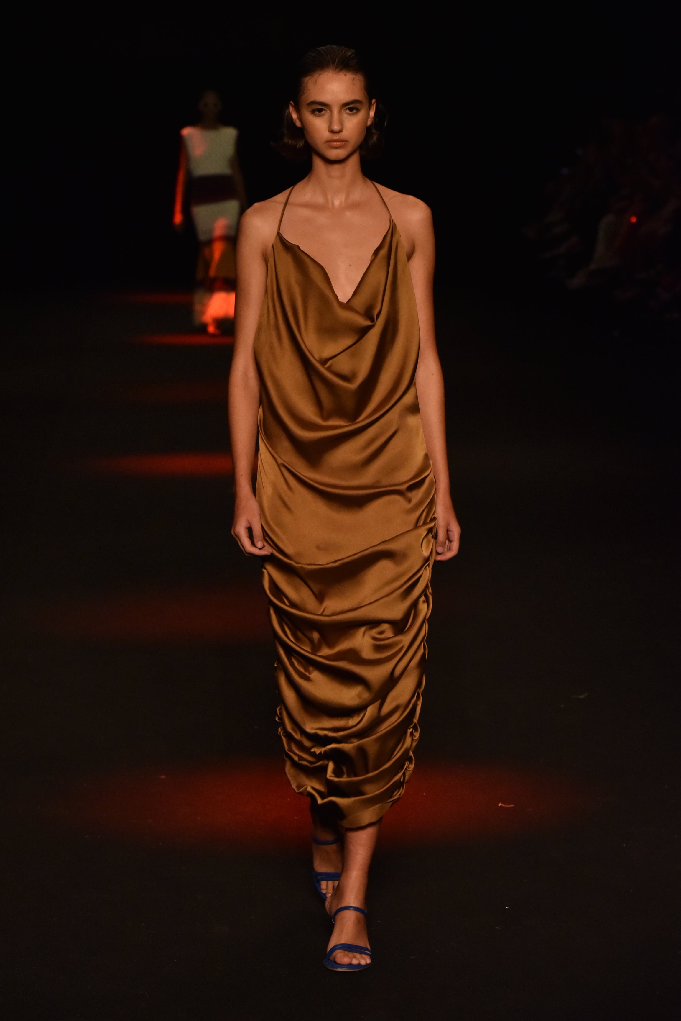 vestido longo echinus